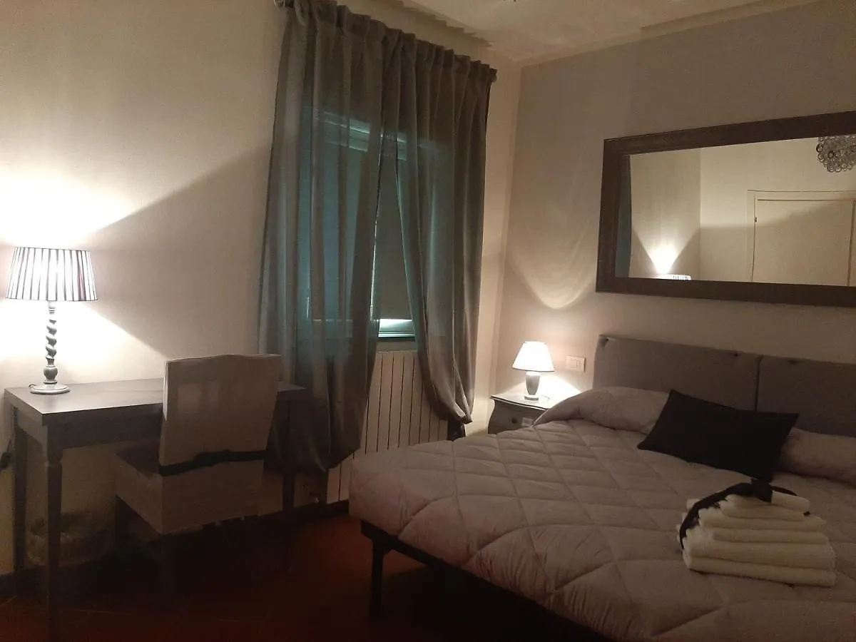 ** Couette-café B&B Principe Calaf 3 Lucques Italie