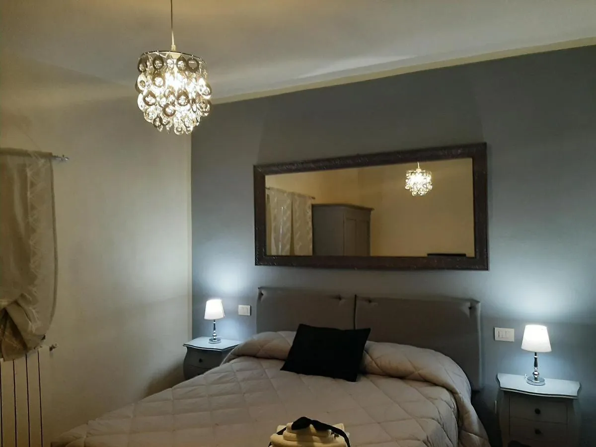 ** Alojamento de Acomodação e Pequeno-almoço B&B Principe Calaf 3 Lucca Itália