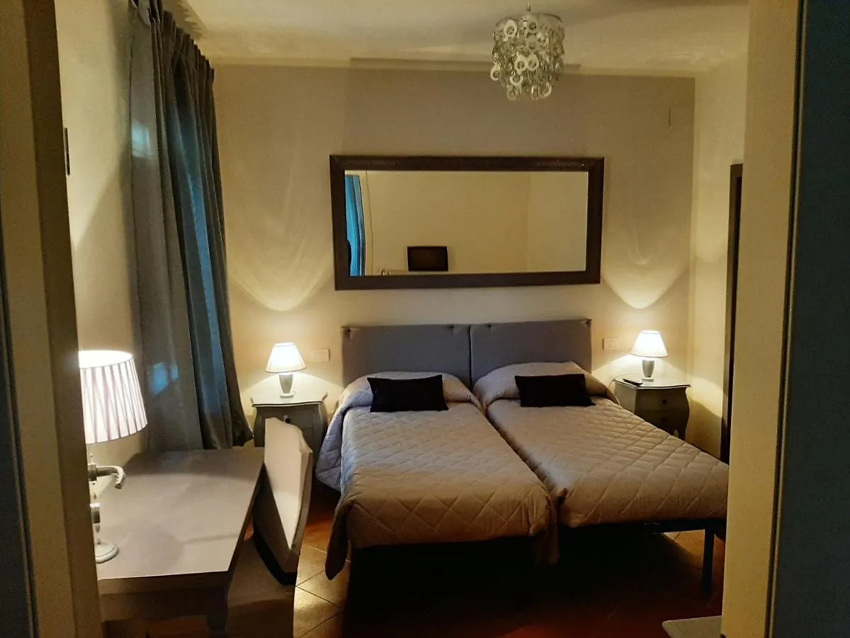 B&B Principe Calaf 3 Lucca Itália